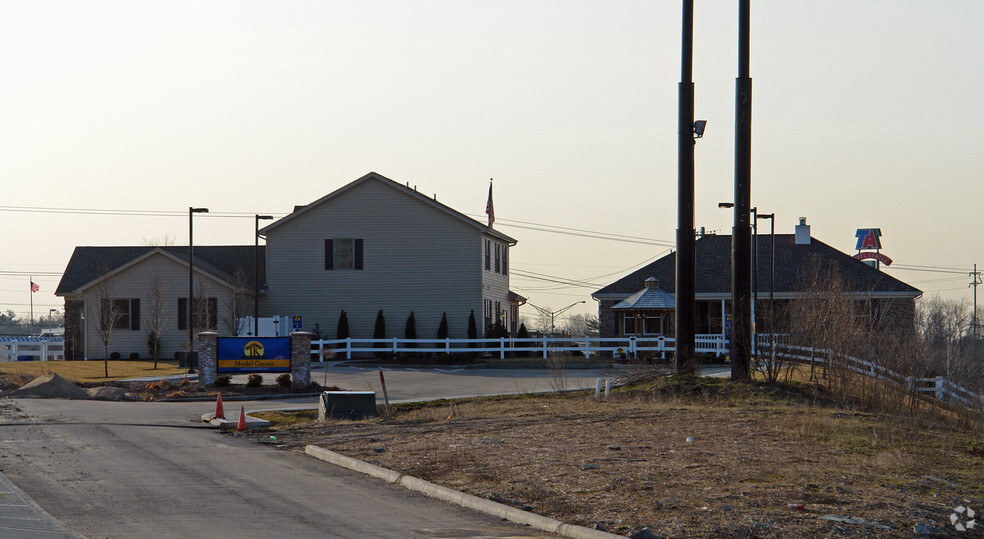 12952 Frogtown Connector Rd, Walton, KY for sale - Building Photo - Image 1 of 7