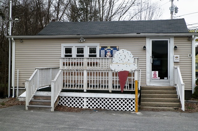 390 Church St, Burrillville, RI for sale - Building Photo - Image 1 of 1