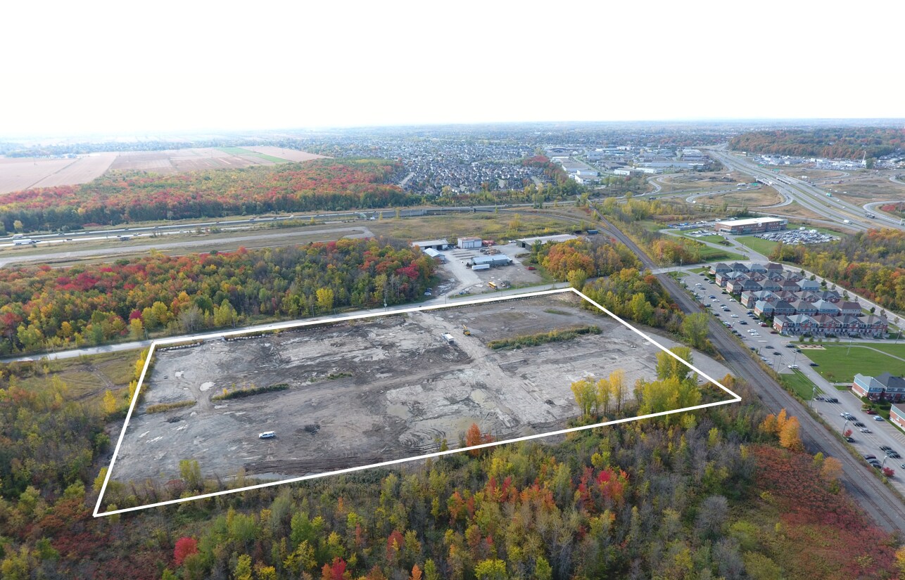 3200 Av De La Gare, Mascouche, QC J7K 3C1 UK