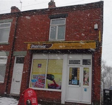 111 Chaddock Ln, Manchester for sale - Primary Photo - Image 1 of 1