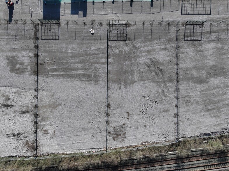 Gateway 100, Widnes to rent - Building Photo - Image 2 of 6