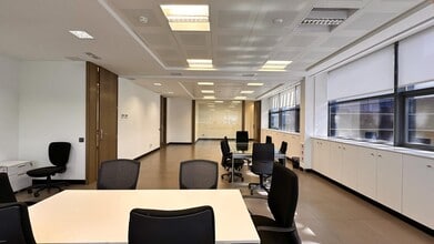 Office in Villaviciosa de Odón, Madrid to rent Interior Photo- Image 2 of 28
