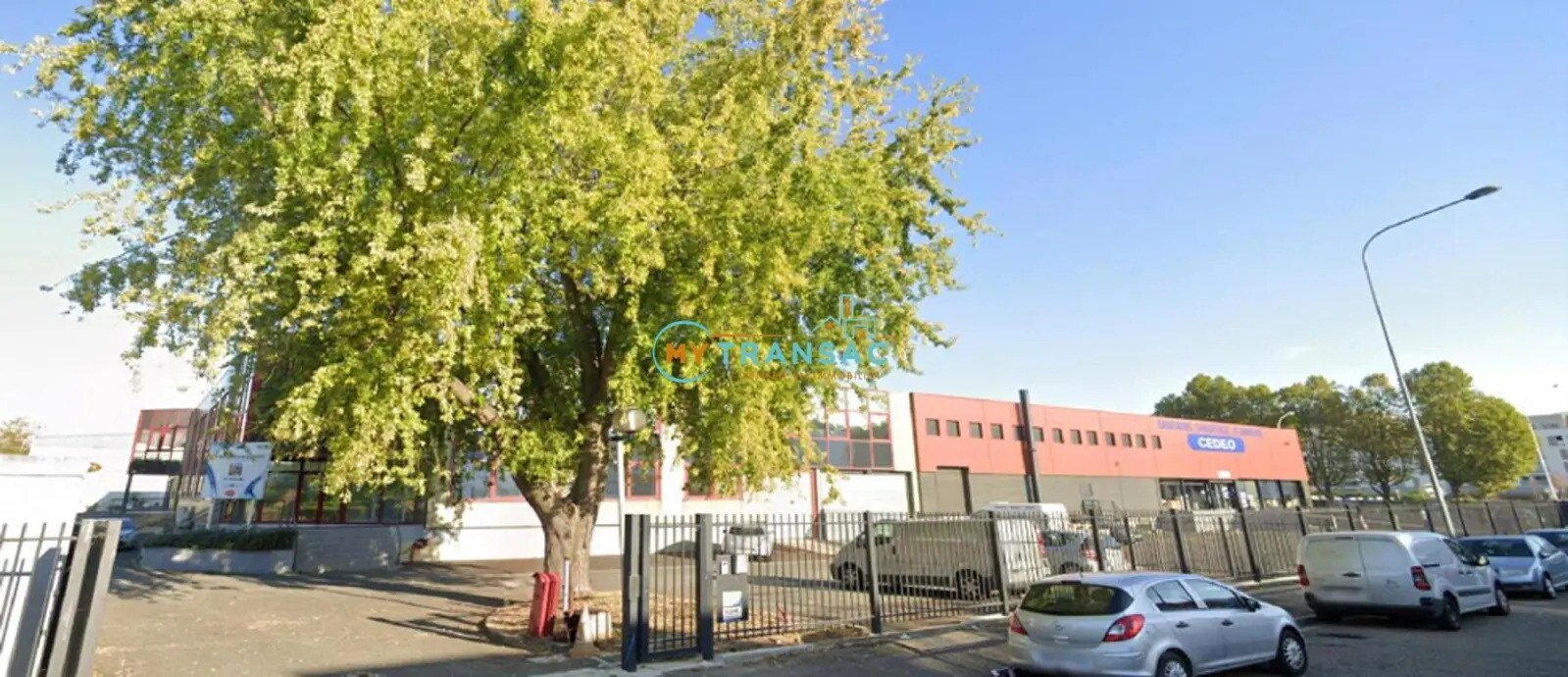 Light Industrial in Créteil to rent Building Photo- Image 1 of 6