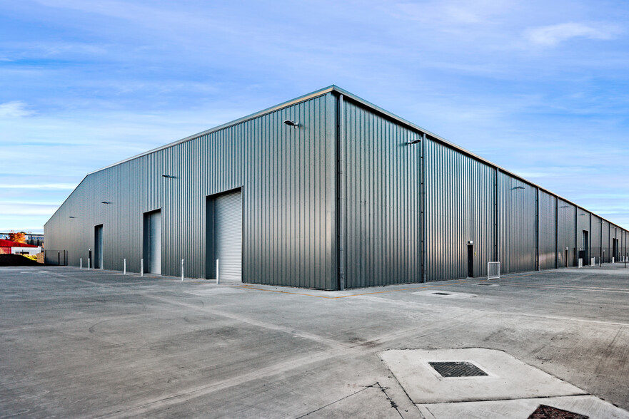 Newbridge Warehouse One, Newbridge for rent - Building Photo - Image 2 of 14