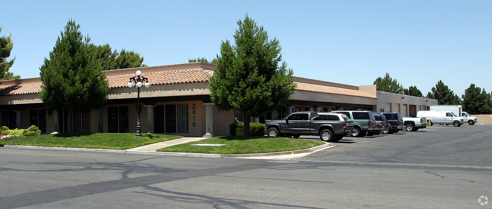 2470 Chandler Ave, Las Vegas, NV for rent - Building Photo - Image 2 of 5