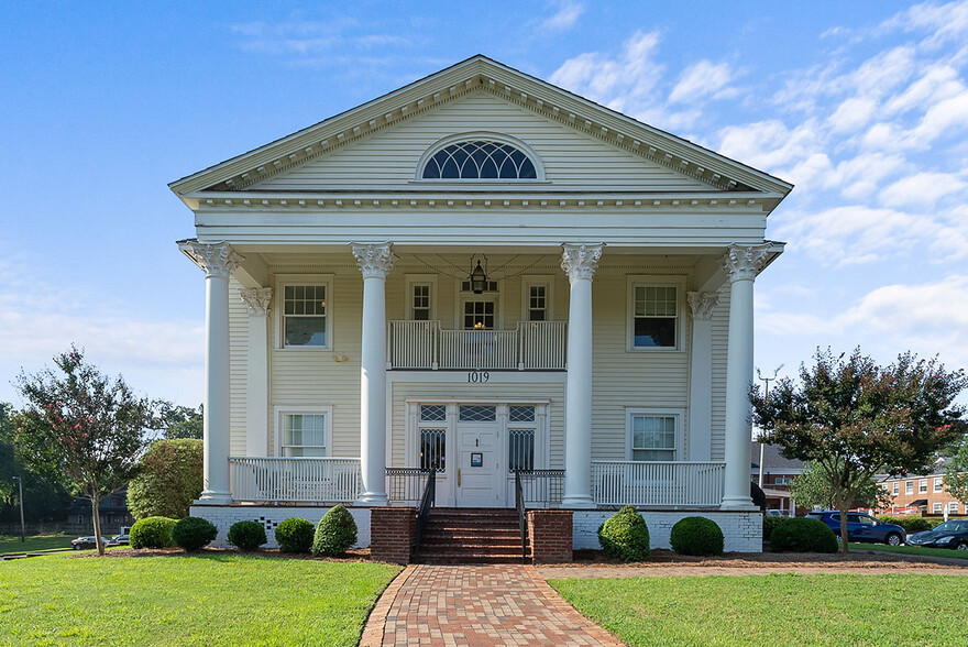 1019 Hay St, Fayetteville, NC for sale - Building Photo - Image 1 of 1