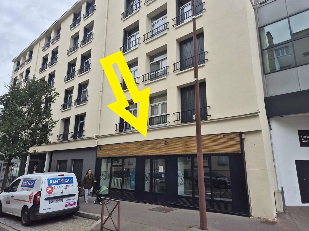 Location Commerce 86 m² - Photo 1