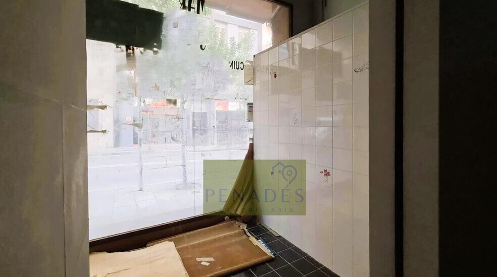 Retail in Ontinyent, Valencia to rent - Interior Photo - Image 2 of 8