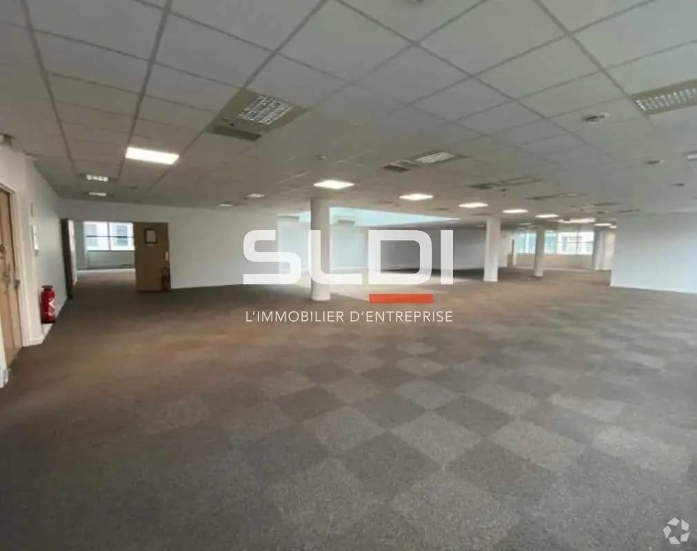 Office in Lyon to rent Interior Photo- Image 1 of 24
