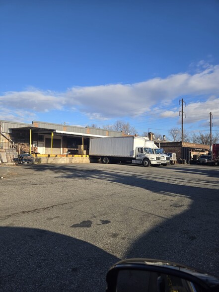 1301 W Elizabeth Ave, Linden, NJ for sale - Building Photo - Image 3 of 36