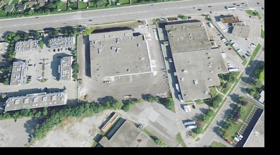 1325 Lawrence Ave E, Toronto, ON - aerial  map view