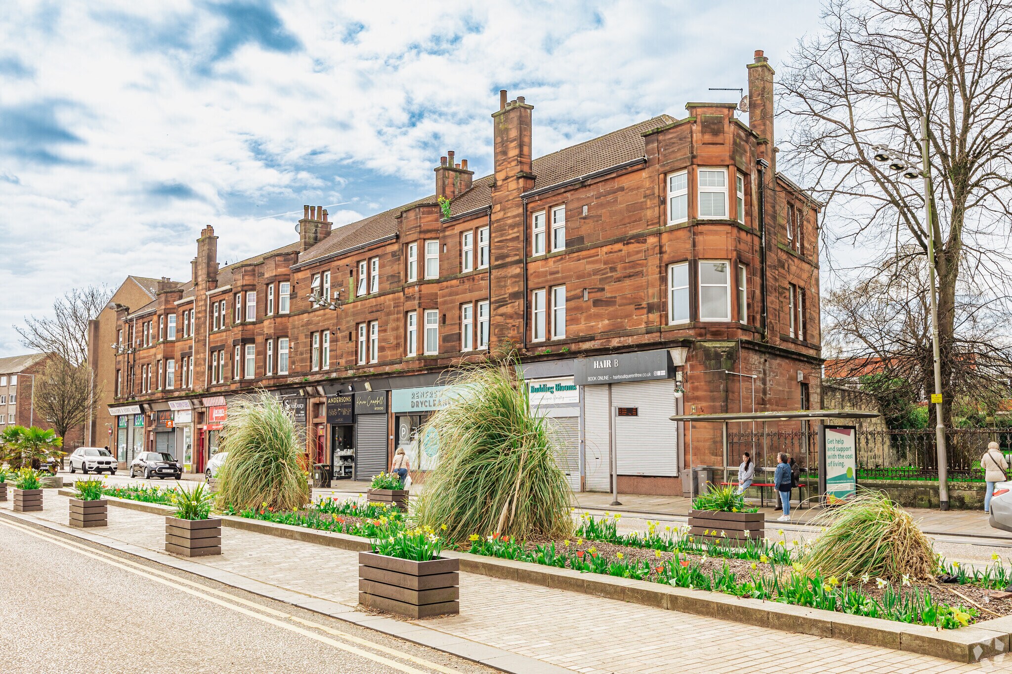 30 High St, Renfrew to rent Primary Photo- Image 1 of 3