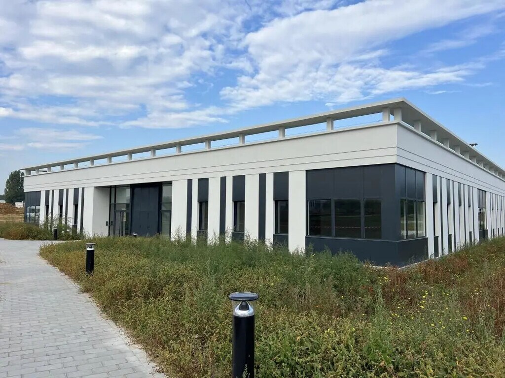 Location Local d'activités 623 m² à 1 246 m² - Photo 1