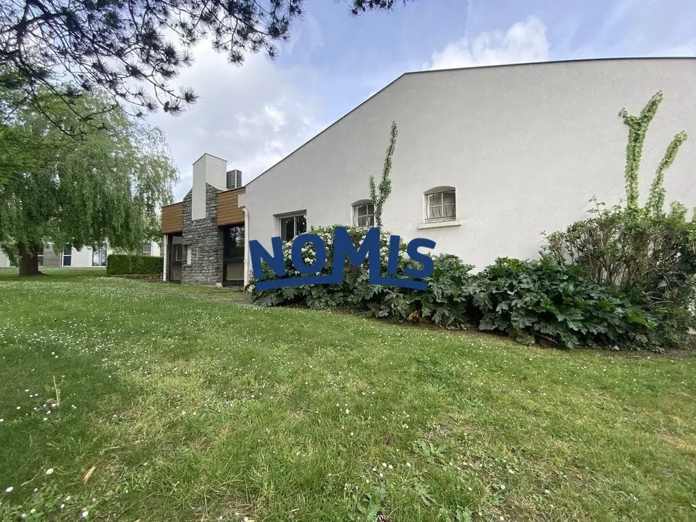 Location Bureaux 245 m² - Photo 1