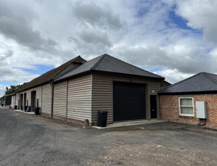 Oak Barn, Highnam for sale Building Photo- Image 1 of 1