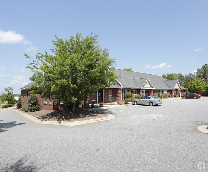 5771 Veterans Pky, Columbus, GA for rent - Building Photo - Image 1 of 11