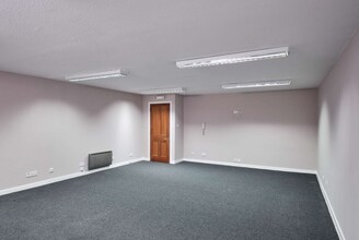 9 Victoria St, Aberdeen to rent Interior Photo- Image 1 of 1
