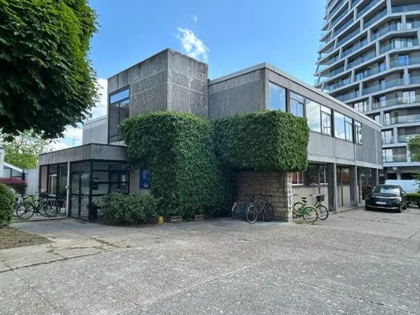 Location Bureaux 754 m² - Photo 1