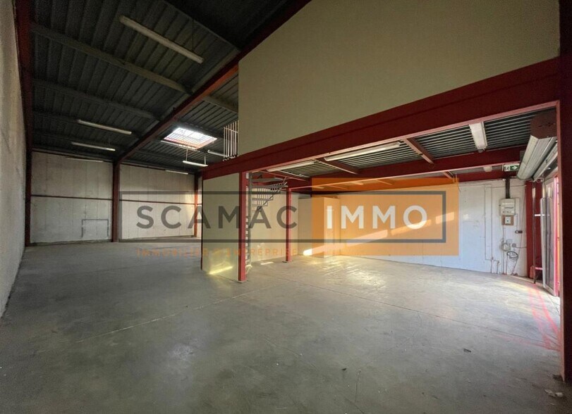 Industrial in Champigny-sur-Marne to rent - Building Photo - Image 3 of 14