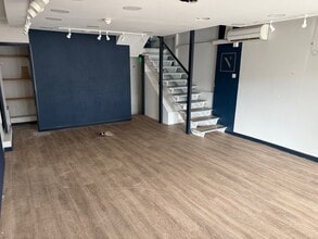 137 High St, Marlborough to rent Interior Photo- Image 2 of 2