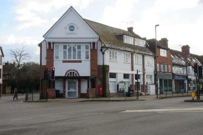 25 Old Woking Rd, West Byfleet for rent - Building Photo - Image 1 of 1