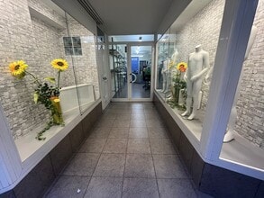 Retail in Esparreguera, Barcelona to rent Interior Photo- Image 1 of 3