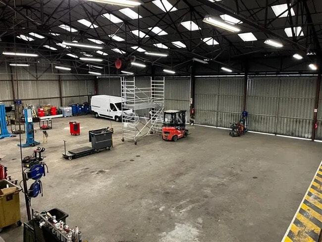 Vente Local d'activités 1 120 m²
