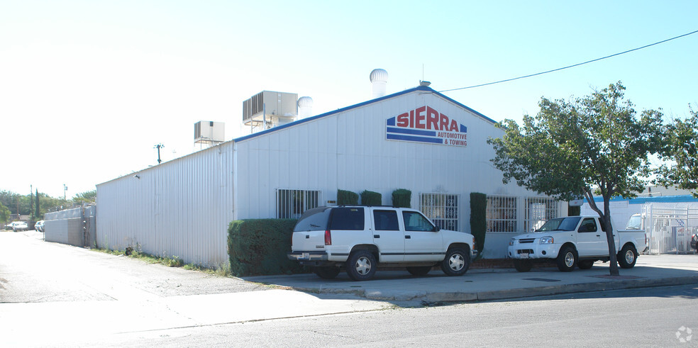 45134 Trevor Ave, Lancaster, CA for sale - Building Photo - Image 3 of 9