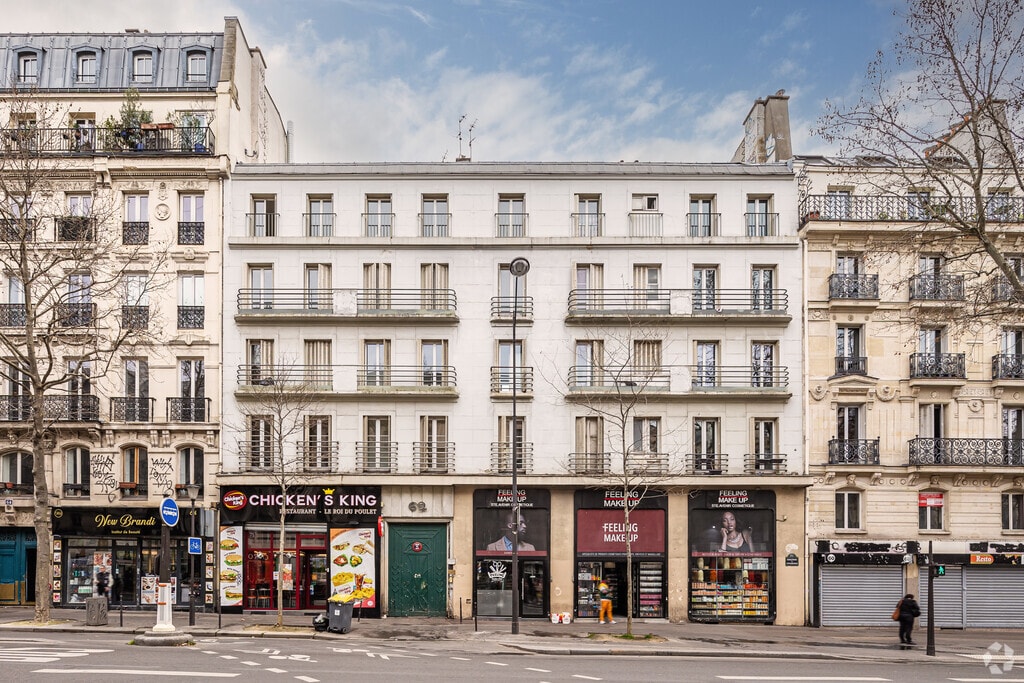 Location Bureaux 243 m² - Photo 1