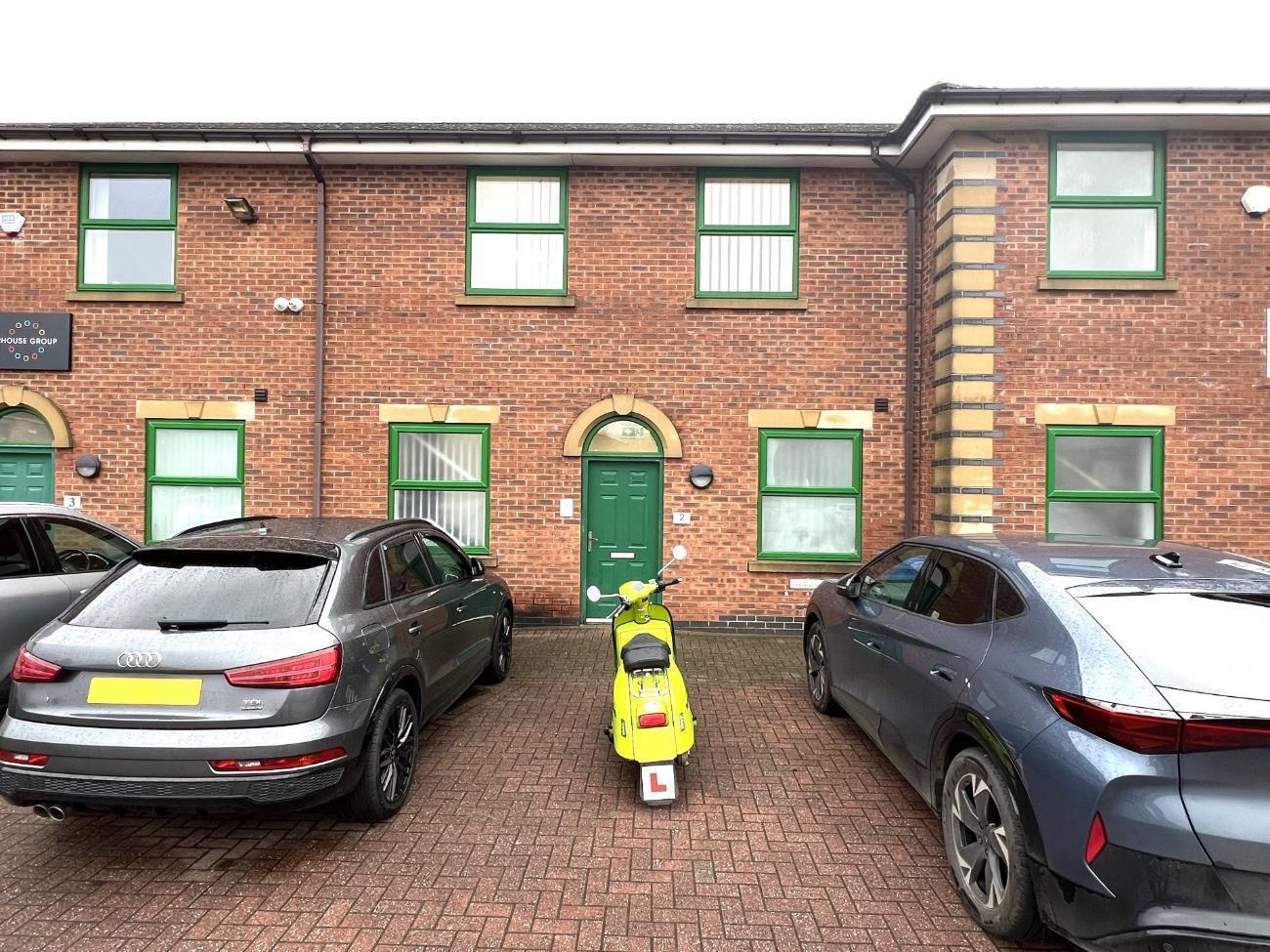 Dalewood Rd, Newcastle Under Lyme to rent Building Photo- Image 1 of 2