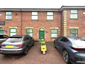 Dalewood Rd, Newcastle Under Lyme to rent Building Photo- Image 1 of 2