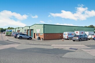 13-24 Saltbrook Rd, Halesowen to rent Building Photo- Image 1 of 1