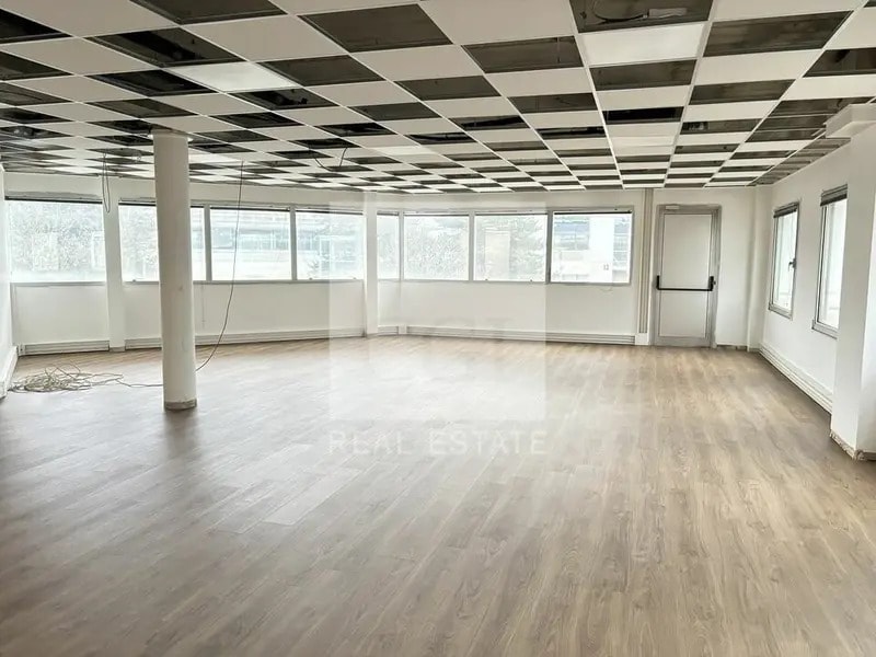 11 Rue Edison, Bron to rent Interior Photo- Image 1 of 8