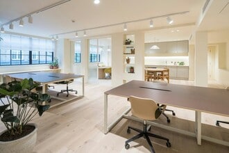 Old St, London to rent Interior Photo- Image 1 of 8