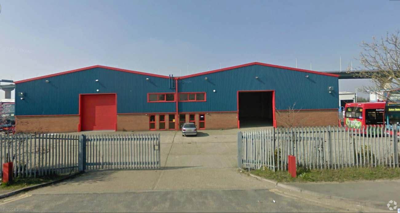 Oliver Close, Grays for sale Primary Photo- Image 1 of 1