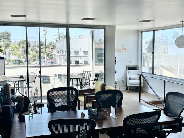 1432-1434 Abbot Kinney Blvd, Venice, CA for rent - Building Photo - Image 3 of 23