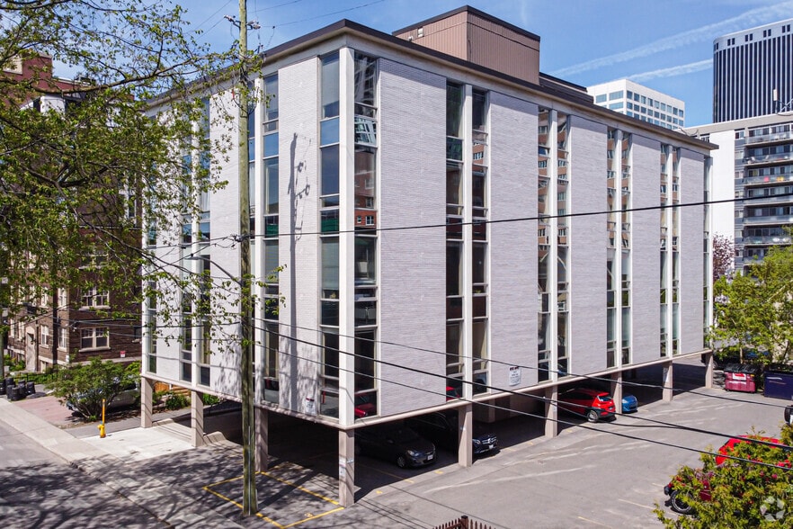 309 Cooper St, Ottawa, ON to rent - Building Photo - Image 1 of 1