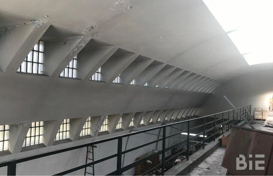 Office in Bordeaux to rent - Building Photo - Image 3 of 8