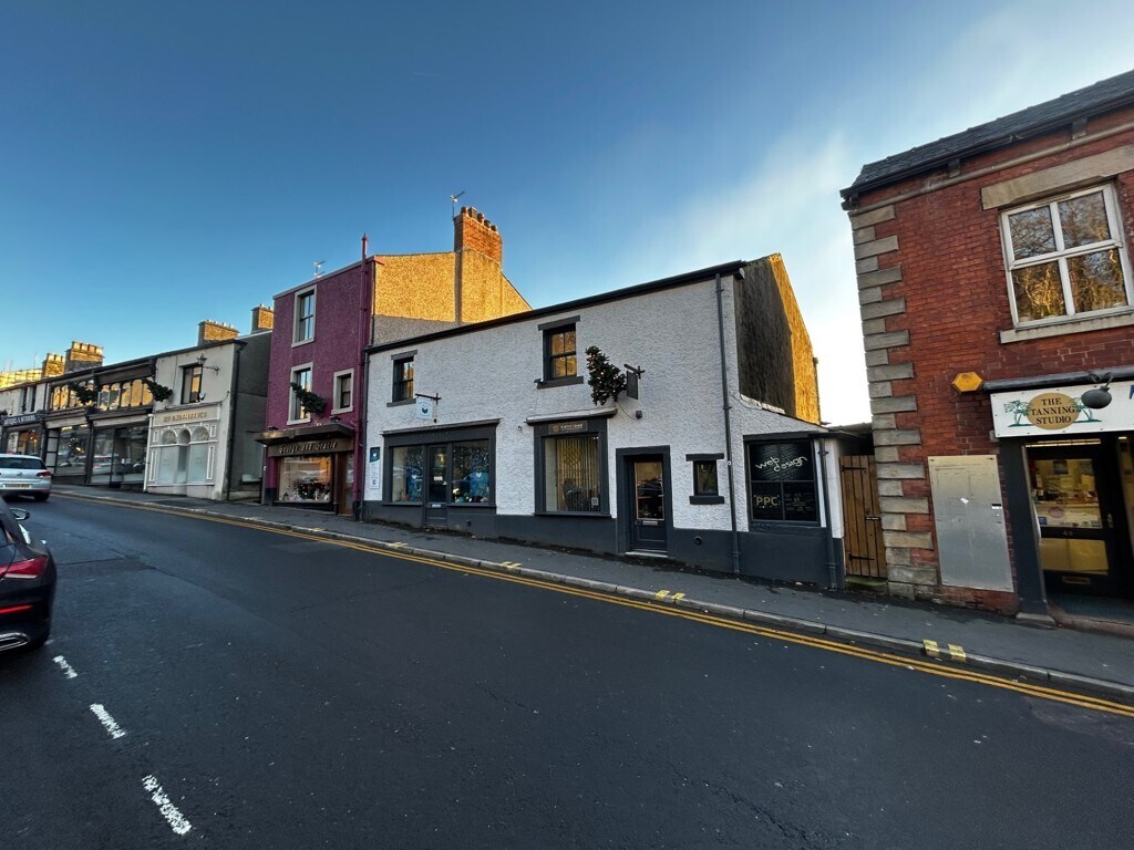 45 Moor Ln, Clitheroe to rent Primary Photo- Image 1 of 2