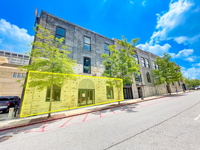 26 W Center St, Fayetteville, AR to rent - Building Photo - Image 3 of 10