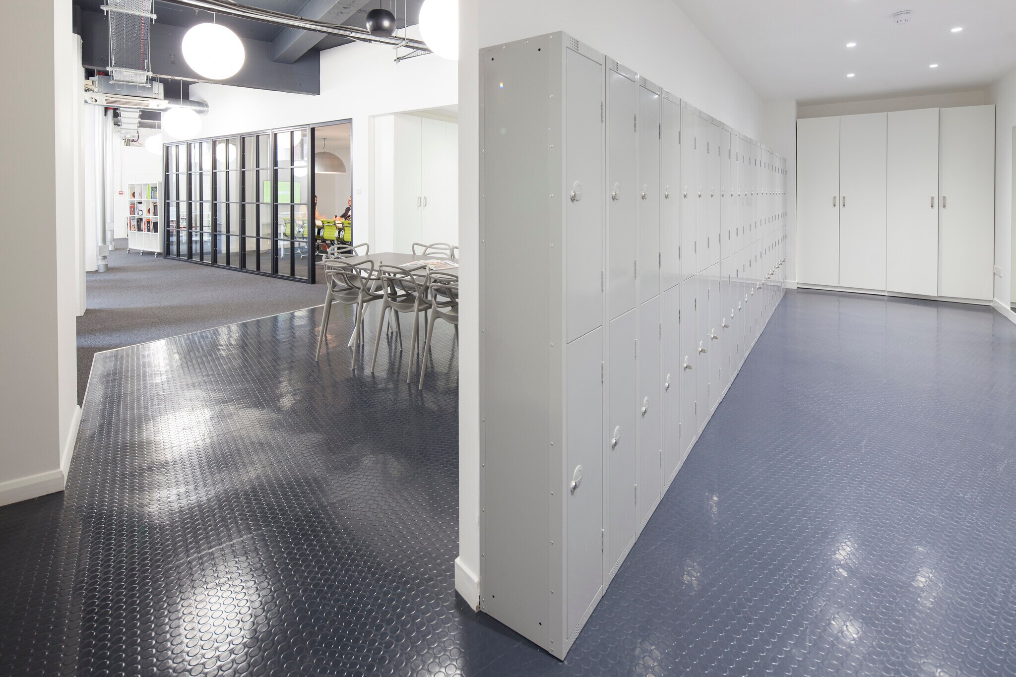 58 St Johns Sq, London for sale Interior Photo- Image 1 of 1