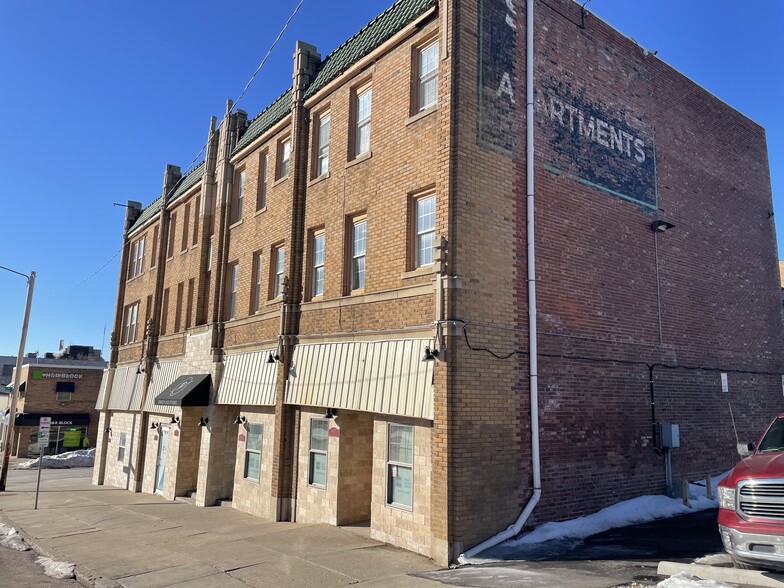 1003 Pierce St, Sioux City, IA for sale - Building Photo - Image 1 of 1