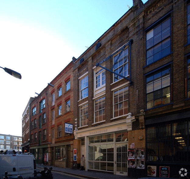 31 Charlotte Rd, London to rent - Building Photo - Image 2 of 38