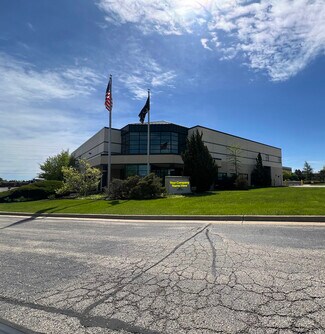 More details for 933 Tower Rd, Mundelein, IL - Industrial to Rent
