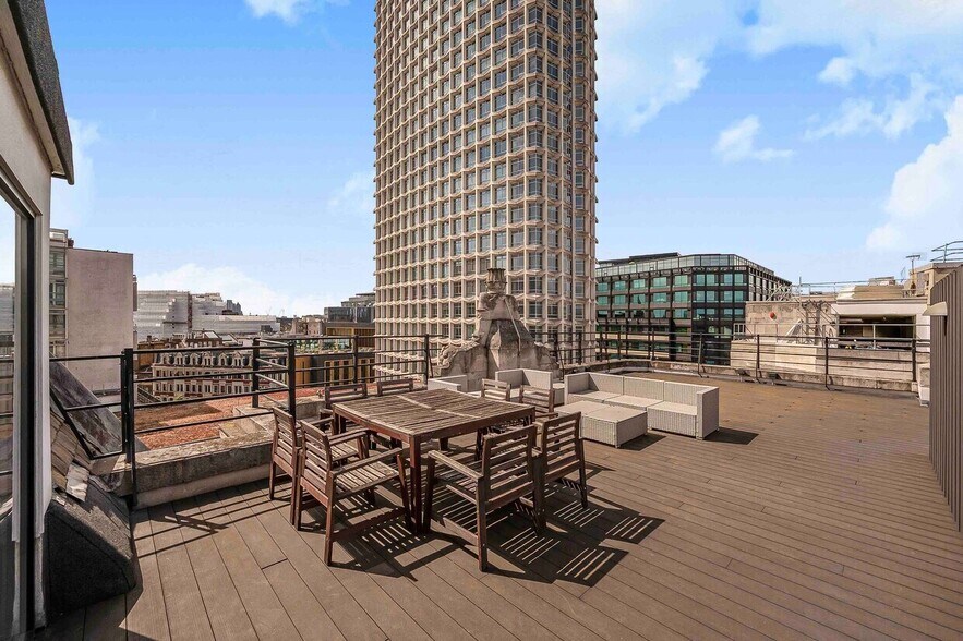112-116 New Oxford St, London to rent - Building Photo - Image 2 of 4