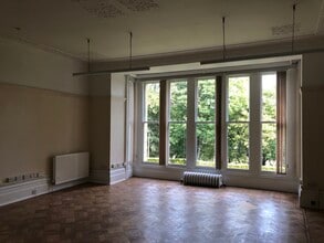 Queens Rd, Huddersfield to rent Interior Photo- Image 2 of 3