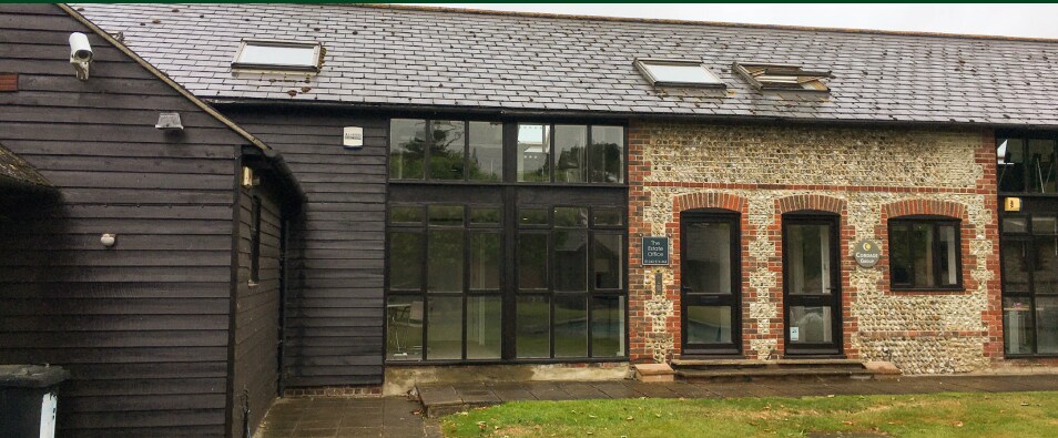 1-3 Delling Ln, Bosham to rent Primary Photo- Image 1 of 4