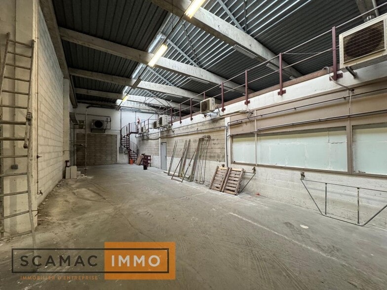 Industrial in Moissy-Cramayel to rent - Interior Photo - Image 3 of 10