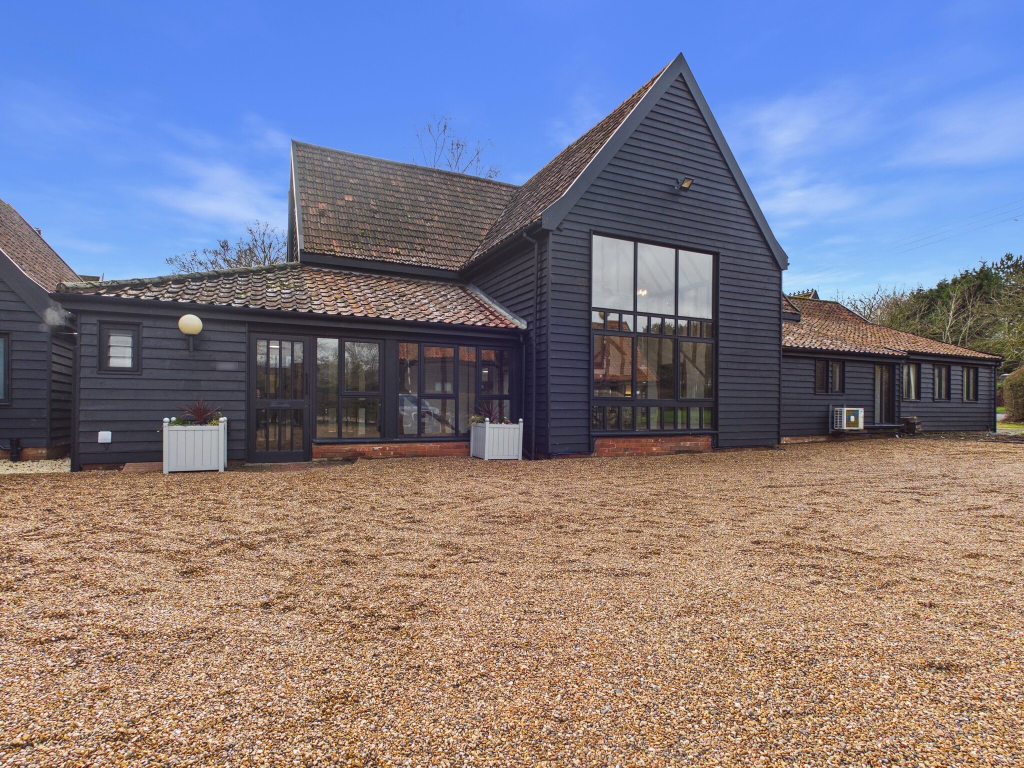 Bramford Rd, Ipswich to rent Primary Photo- Image 1 of 2