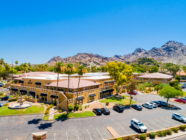 7500 N Dreamy Draw Dr, Phoenix, AZ for rent - Building Photo - Image 1 of 3